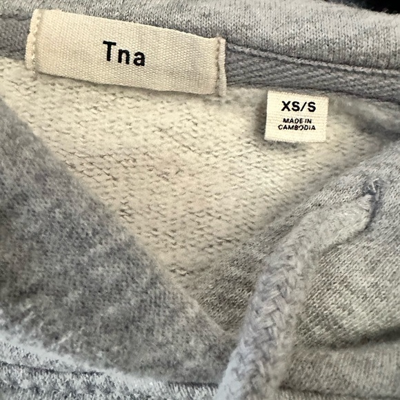 TNA Aritzia ICONIC LOGO GREY Hoodie Sz XS/S - Picture 5 of 7